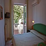 Vittoria 3*
