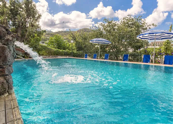 维多利亚酒店 3*