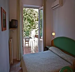 Vittoria 3*