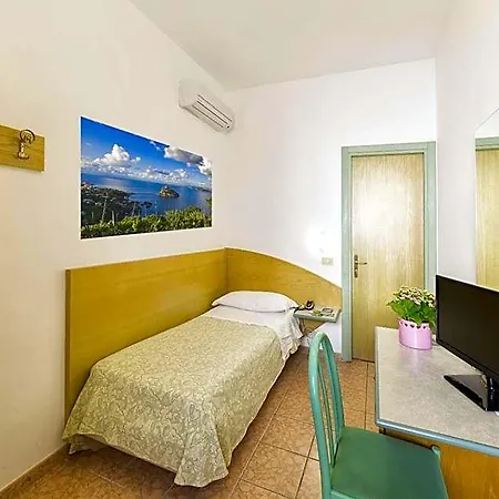 Vittoria 3*