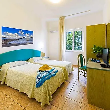 Vittoria 3*