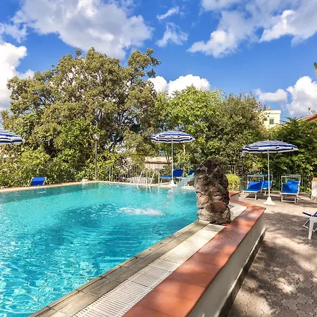 ホテル Vittoria イスキア島