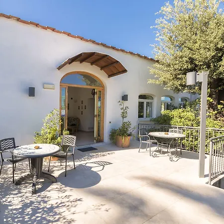 Vittoria ホテル 3*