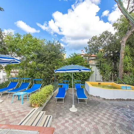 ホテル Vittoria 3*