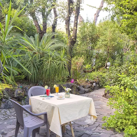 Vittoria 3* イスキア島