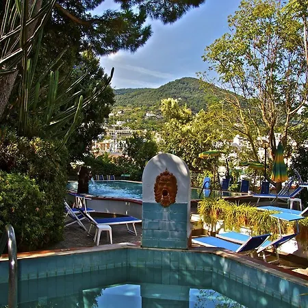 ホテル Vittoria 3*