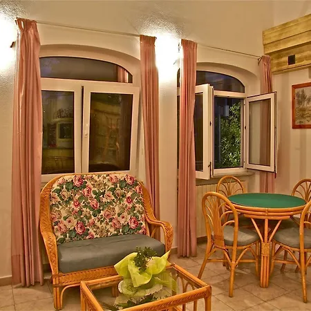 Vittoria 3* Ísquia